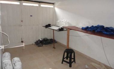 SE VENDE CASA UNIFAMILIAR BARRIO SANTA FE