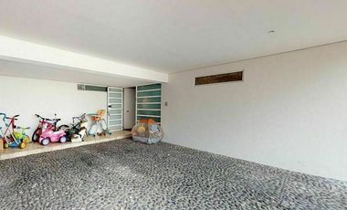 Casa  Semi-Amueblada en Renta o Venta  Residencial Domus (m2c183)