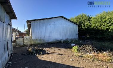 Casa en Venta en Terreno de 1.574 m2 con casa y bodega - Sector Alerce Histórico