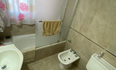 PH Exclusivo en primer piso con terraza propia, quincho cochera.