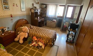 PH Exclusivo en primer piso con terraza propia, quincho cochera.