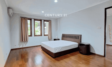 Disewakan Rumah Minimalis Siap Huni Furnised Dengan Halaman Luas