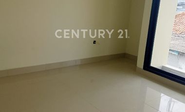 Dijual Rumah Strategis Harga Menarik Di Bintaro Sektor 2 TangSel