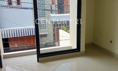 Dijual Rumah Strategis Harga Menarik Di Bintaro Sektor 2 TangSel