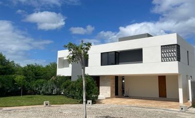 Casa en Venta, Fracc Soluna en Mérida Yucatán.