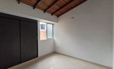casa en arriendo en lomitas del trapiche. Cod A27033
