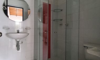 casa en arriendo en lomitas del trapiche. Cod A27033