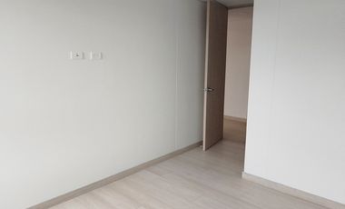 PR13588 SE ARRIENDA APARTAMENTO EN EL PORTAL / ENVIGADO