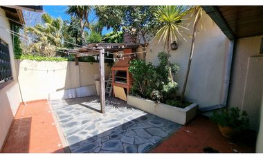 Venta en block. Dos viviendas sobre un mismo lote. Barrio Los Troncos