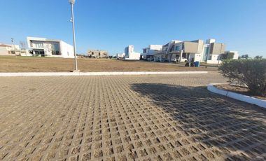 VENTA TERRENO EN RESIDENCIAL ARROYOS DE LA MARINA EN MARINA MAZATLAN