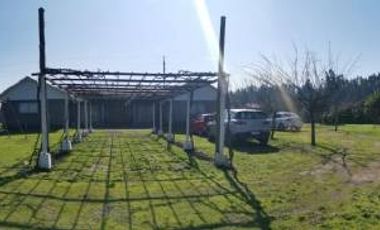 CASA EN PARCELA DE 5.600M2 A METROS PEAJE EL MONTE