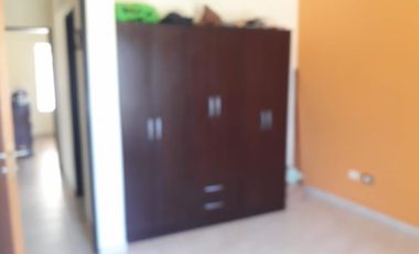 SE VENDE CASA DE 2 DORMITORIOS CON COCHERA - Miguel David y Garrigo.
