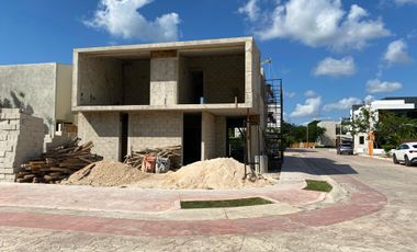 Casa en pre venta en Cancun Lagos del sol
