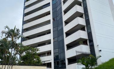 apartamento en venta en cristales. Cod V11334