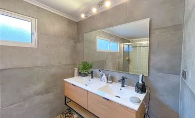 Casa en exclusivo condominio Algarrobito