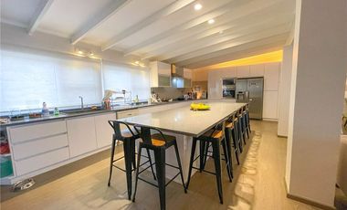 Casa en exclusivo condominio Algarrobito