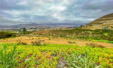 Casa en exclusivo condominio Algarrobito