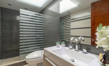 casa en arriendo en el refugio. Cod A27386