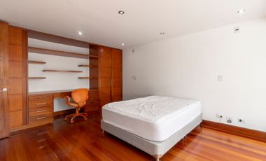 casa en arriendo en el refugio. Cod A27386