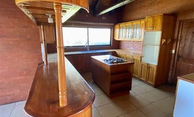 Casa en venta de 4 dorm. Palmeras de Lonquén