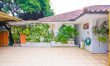 Rumah Tanah Luas 12 Menit ke Mall Ciputra Cibubur Hadap Utara J-41774