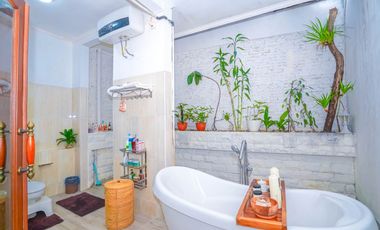 Rumah Tanah Luas 12 Menit ke Mall Ciputra Cibubur Hadap Utara J-41774