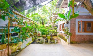 Rumah Tanah Luas 12 Menit ke Mall Ciputra Cibubur Hadap Utara J-41774