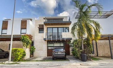 Casa en Venta en Residencial Aqua Cancun