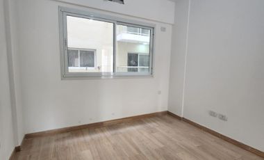 Departamento en venta en Remedios de Escalada Oeste