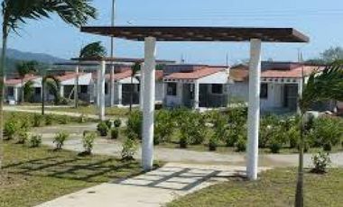 VENDO HERMOSA PROPIEDAD EN QUINTAS DEL LAGO