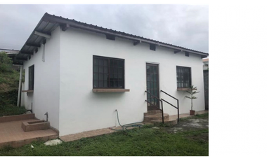 VENDO HERMOSA PROPIEDAD EN QUINTAS DEL LAGO