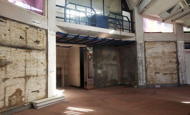 DIJUAL SHOWROOM BYPASS NGURAH RAI TOHPATIH KESIMAN KERTALANGU DENPASAR, BALI