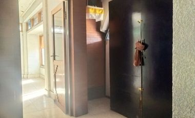 DIJUAL SHOWROOM BYPASS NGURAH RAI TOHPATIH KESIMAN KERTALANGU DENPASAR, BALI