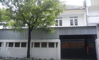 Rumah usaha Jalan Pakis Tirtosari, Strategis