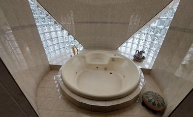 casa en arriendo en ciudad jardín. Cod A6273