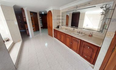 casa en arriendo en ciudad jardín. Cod A6273