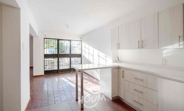 Casa Blest Gana ID: 166199r