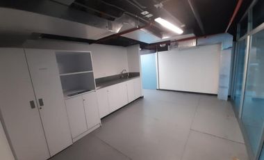 local en arriendo en santa bárbara. Cod A1038369