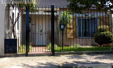 Casa En Venta 5 Ambientes Excelente - Paso Del Rey, Moreno