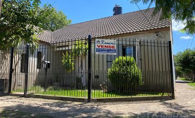 Casa En Venta 5 Ambientes Excelente - Paso Del Rey, Moreno