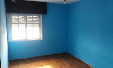 Zinny 304, Isidro Casanova