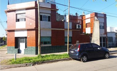 Zinny 304, Isidro Casanova