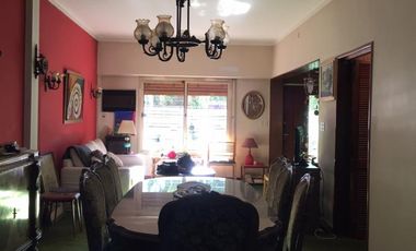 CASA DE 6 AMB. LOTE PROPIO. FRANCO AL 3400. V. DEVOTO