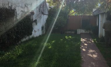 CASA DE 6 AMB. LOTE PROPIO. FRANCO AL 3400. V. DEVOTO