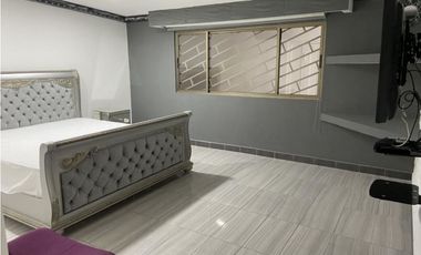SE ALQUILA CASA SEMI-AMOBLADA 3 REC EN ALTOS DE PANAM