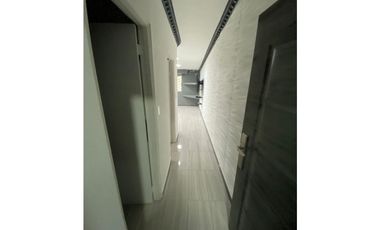 SE ALQUILA CASA SEMI-AMOBLADA 3 REC EN ALTOS DE PANAM