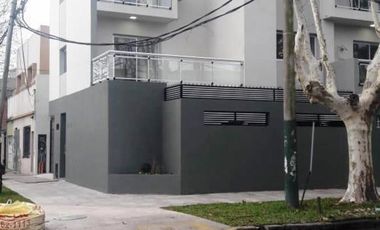 VENTA MONOAMBIENTE CON AMPLIO BALCÓN