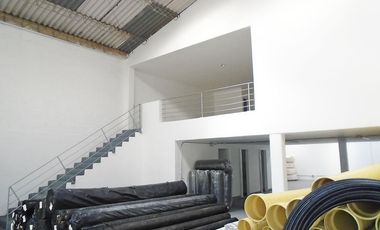 PR13701 BODEGA EN ARRIENDO SECTOR LAS VEGAS