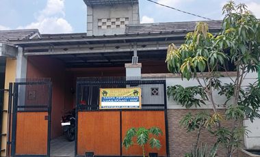 Rumah Minimalis 6 Menit ke RS Ibu dan Anak Viola Hadap Utara J-38811
