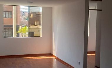 Departamento en  Venta en Chorrillos de 72m2 con tres dormitorios dos baños y vista a la calle